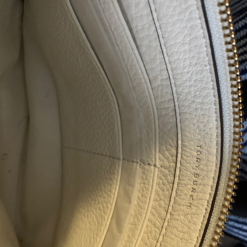 Handbag - Picture 6 of 8